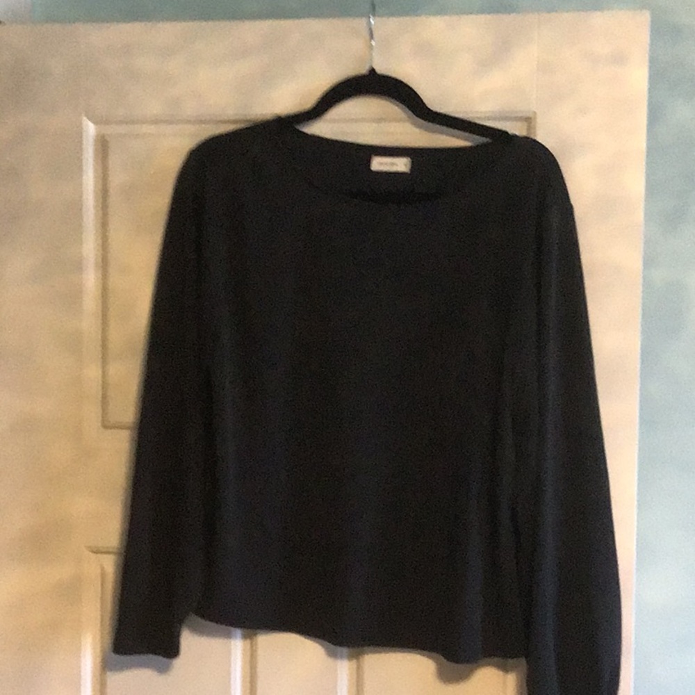 Gentlefawn top black size medium